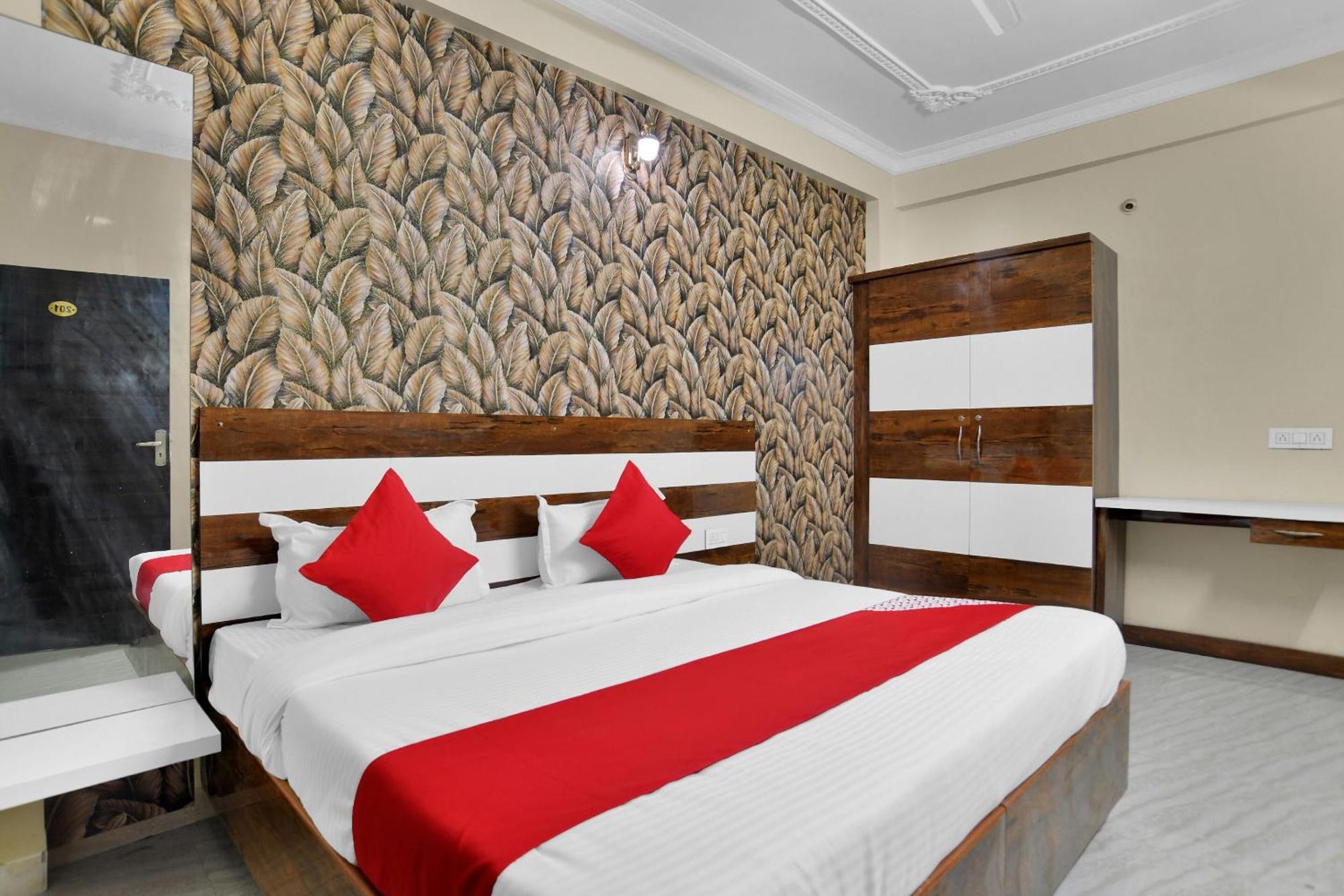 Hotel O Zodiac Indore Buitenkant foto